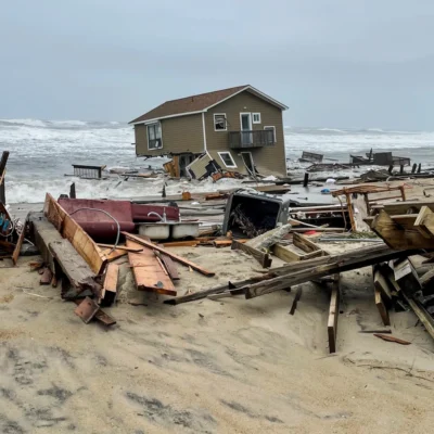 uxury Beachfront Home Collapses Into Ocean in Outer Banks Disaster