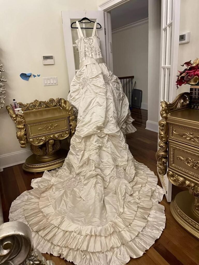 Melania Trump Wedding Dress
