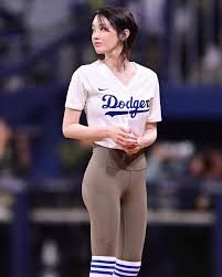 Jeon Jong-seo First Pitch
