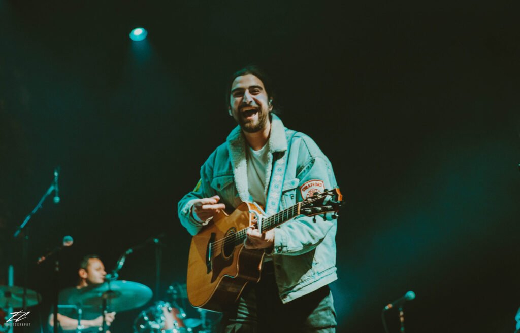 Noah Kahan’s Music Genre: A Fusion of Styles
