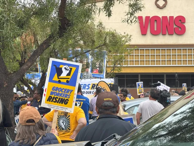 Southern California grocery labor mediator