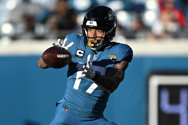 Evan Engram Contract