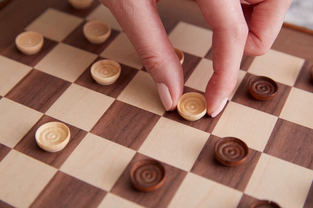 how to win checkers