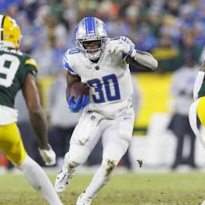 Lions Crumble Late—Packers