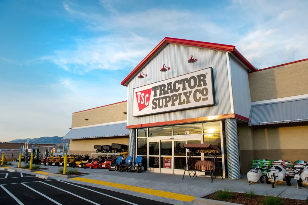 Tractor Supply last-mile delivery